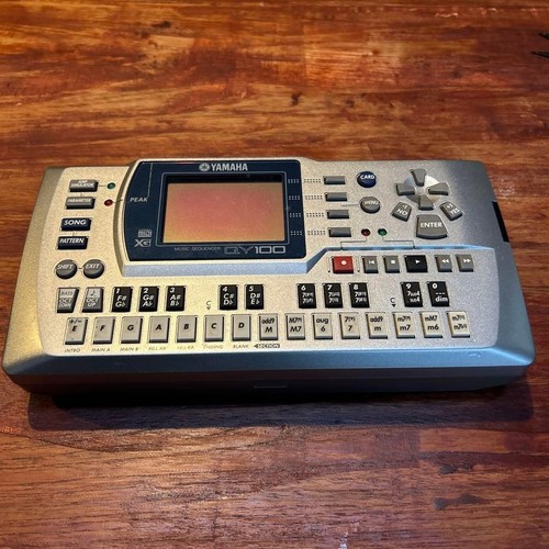 Yamaha qy100 music sequencer - yamaha,