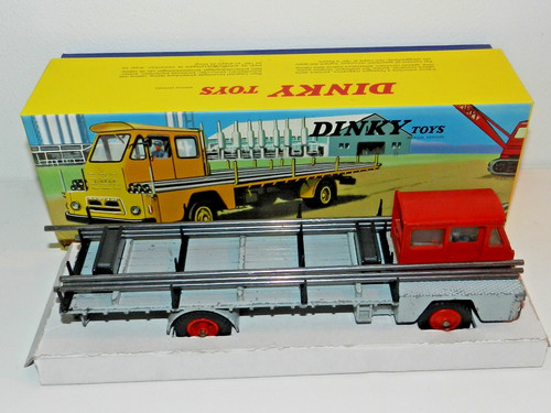 Dinky toys 885 camion saviem - toys,