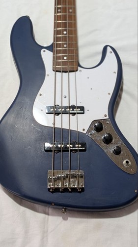 Guitare basse squier - basse, bass