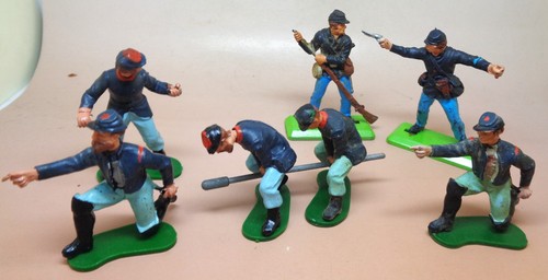 Britains lot figurines - 7,