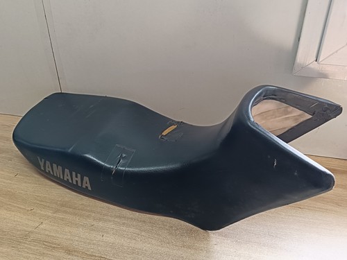 Une selle siege moto - une, yamaha
