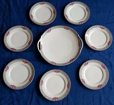 Service à gâteaux, porcelaine de Limoges T. L.B. (Touze, Lemaître et Blancher).