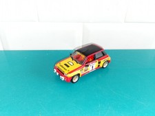 2202261 voiture 1/43 IXO
