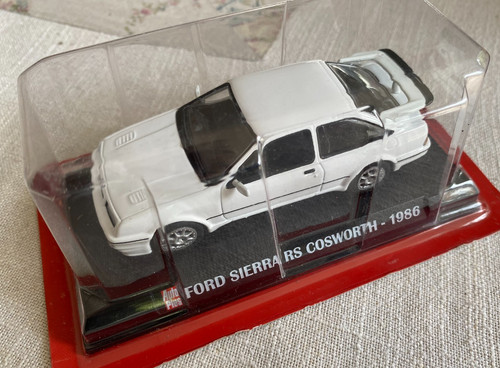 Ford sierra cosworth - rs,
