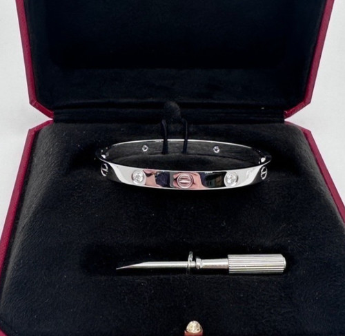 Cartier love classic bracelet - cartier,