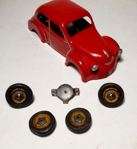 Panhard dyna ancien jouet - dyna, tole
