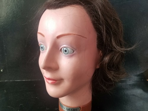 Ancienne tete coiffer - ancienne, a