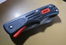 Couteau pliant multifonction 1