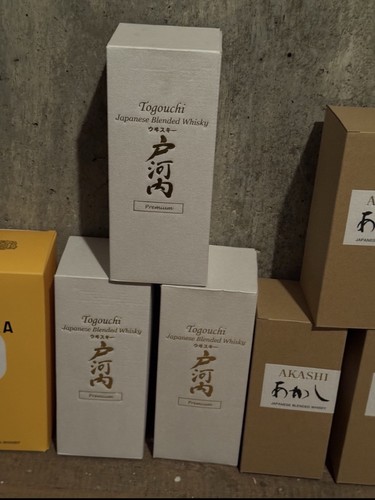 Lot bouteilles en - 7,