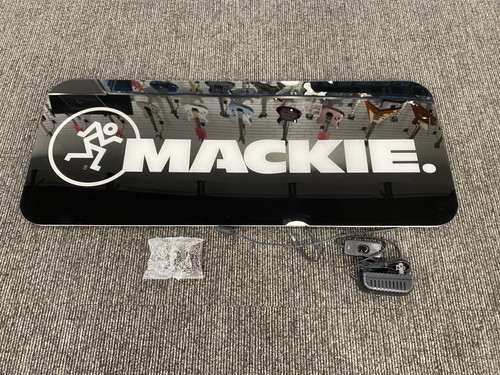 Open box mackie led x30 - open,