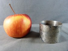 Rond de serviette en métal