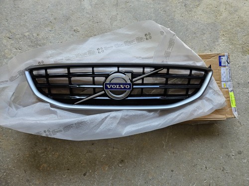 Calandre volvo v40 design - calandre, r-design