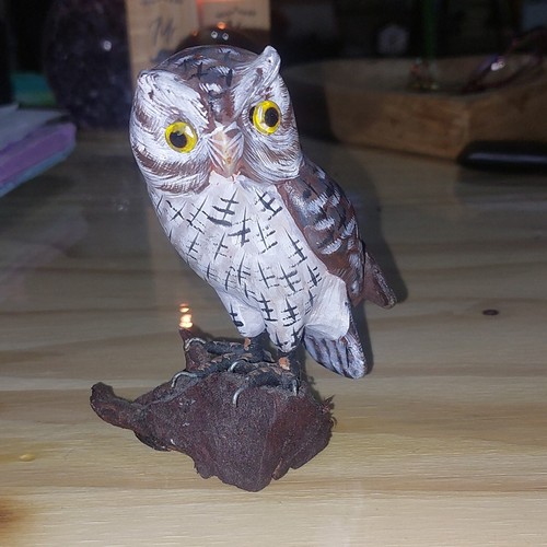Statuette chouette sur socle