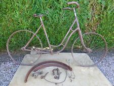 OLD CHILDREN'S BIKE LA TRIOMPHANTE (55)