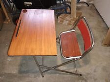 Bureau d'écolier pliant