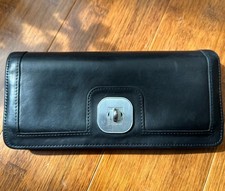 Longchamp Women’s Leather Wallet Black 