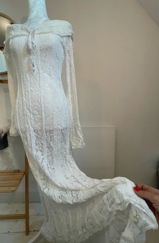 Robe longue blanche dentelle