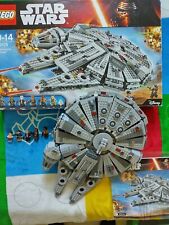 Lego Star Wars Millenium Falcon (75105) complet et monté dans sa boite d'origine