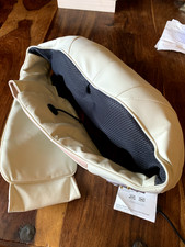 COUSSIN DE MASSAGE RELAXANT POUR LE COU ET LES EPAULES