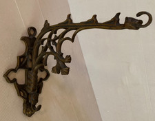 Potence bronze style gothique