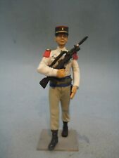LEAD - ARTIST FIGURE - ANTOINE PONT -THE LEGION - SERGEANT + FAMAS BARE HANDS