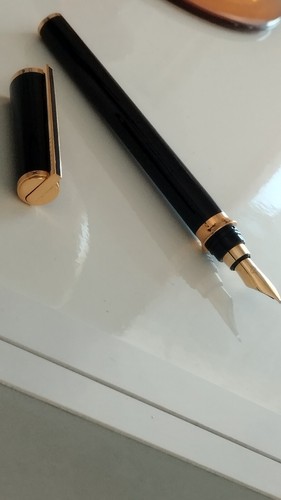 Stylo dupont montparnasse - s.t.,