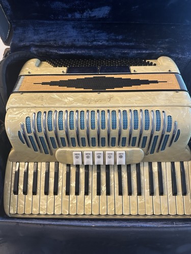 Vintage arcadia accordion - vintage,