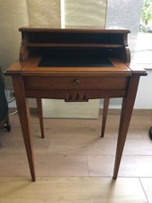 Bureau en merisier massif