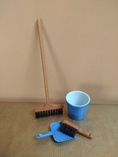 meubles maison de poupée