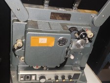  PROJECTEUR EIKI ST /M 16 MM POUR PIÈCES 