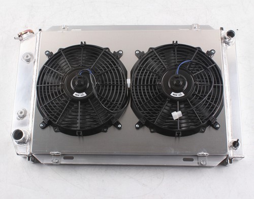 Row radiator with - 3, fans