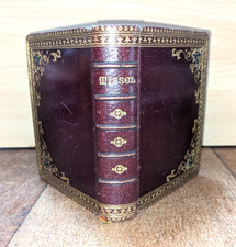 livre ancien- Missel de Notre