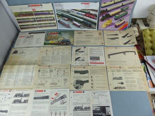 Lot catalogues brochures - catalogues, et