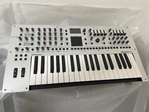 Roland gaia2 keyboard - roland,
