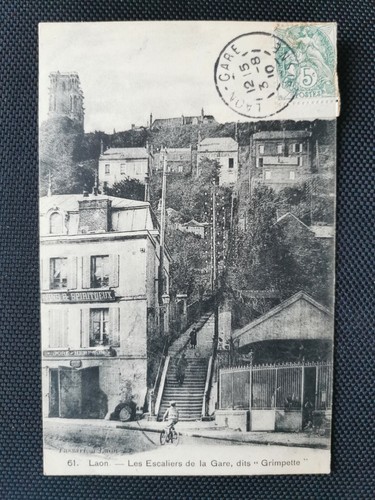 Cpa laon les escaliers de - cpa,