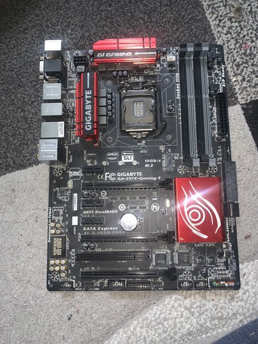 Carte mere gigabyte - carte,