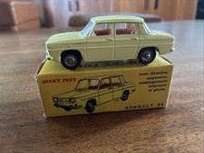 DINKY TOYS(France): RENAULT R8