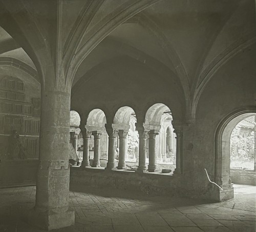 France charlieu abbaye - charlieu,