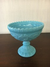 1 coupe opaline bleue en