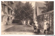 CAR-ADSP1-0019-03 - LA PERGOLA - Le jardin