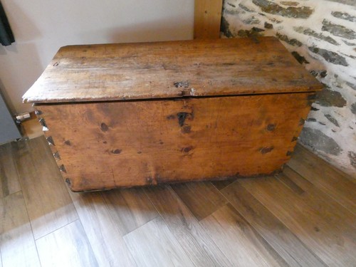 Coffre ancien savoie - ancien,