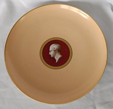 Assiette porcelaine camée