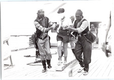 Jeux, pirates a bord du bateau  Silver Print Tirage argentique d'époque  11x