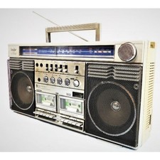 Toshiba RT-S83  AM FM Radio Vintage Rare BomBeat Boombox Dual Cassette