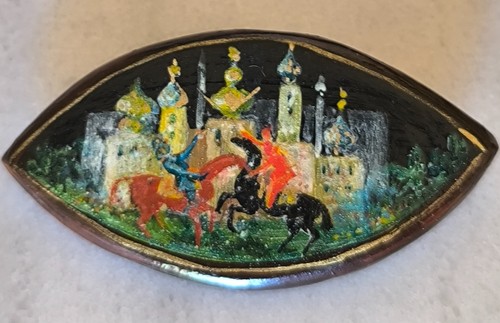 Très belle broche bois - très, en