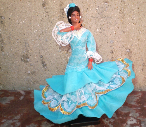 Ancienne poupee folklorique - poupee,