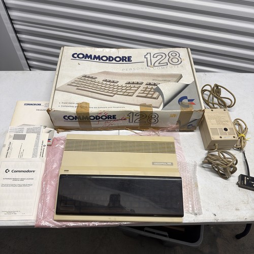 Commodore 128 box - 128,