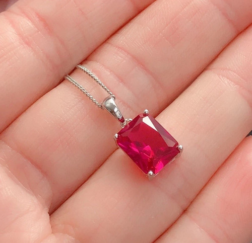 Natural red ruby - 15+, ct
