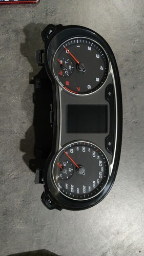 Compteur audi 8x0920930b - audi,