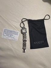 montre gucci g frame square
